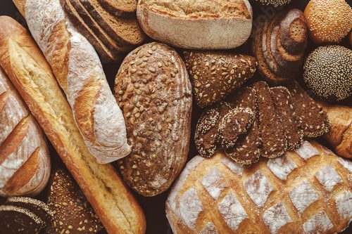 Vielfältige Brotkunst in natürlicher Harmonie