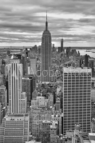 Elegante Manhattan-Skyline in Schwarzweiß