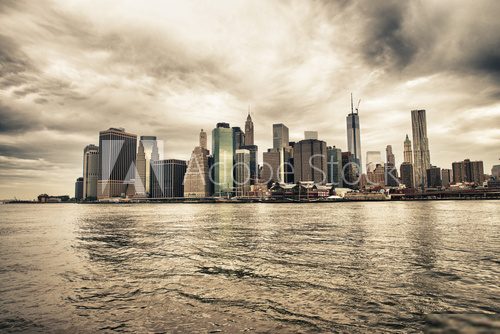 Lower Manhattan skyline seen from Brooklyn Bridge Park 