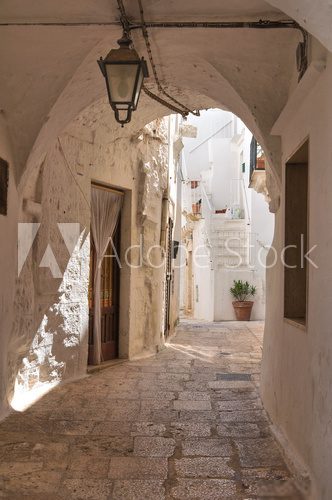 Mediterrane Stimmung in der engen Gasse