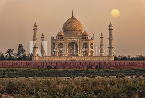 Sonnenuntergang über dem Taj Mahal