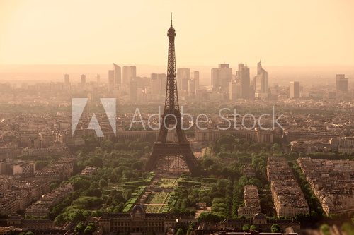 Tour Eiffel et vue de Paris depuis la tour montparnasse - France 