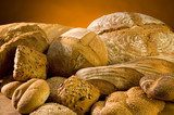 Goldbraune Brotkunst fürs Esszimmer