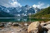 Ruhe am Bergsee mit Spiegelung