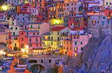 Włoska Manarola kolorami osnuta

