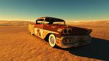 Retro-Auto im Wüstensonnenuntergang