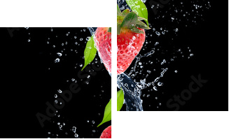 Strawberries in water splash, isolated on black background - Zweiteiliges Leinwandbild, Diptychon