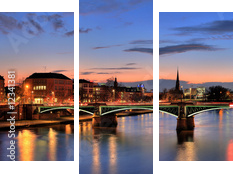 Frankfurt nad Menem otulony zmierzchem
 - Dreiteiliges Leinwandbild, Triptychon