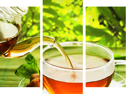 Pouring Healthy Tea - Dreiteiliges Leinwandbild, Triptychon