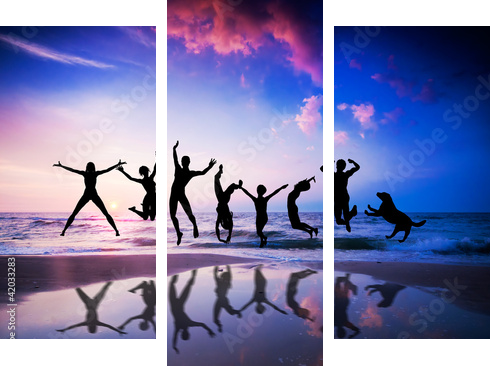 People and dog jumping on the beach. Happiness - Dreiteiliges Leinwandbild, Triptychon