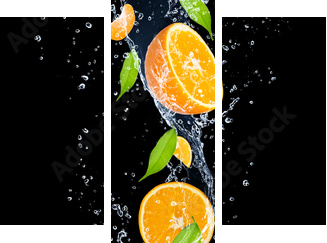 Oranges in water splash, isolated on black background - Dreiteiliges Leinwandbild, Triptychon