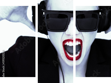 Dramatic portrait of a woman in headphones  - Dreiteiliges Leinwandbild, Triptychon