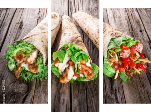 Chicken slices in a Tortilla Wrap on wood.  - Dreiteiliges Leinwandbild, Triptychon