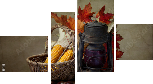 Herbstliches Stilleben mit Petroleumlampe und Mais in Weidenkorb - Vierteiliges Leinwandbild, Viertychon