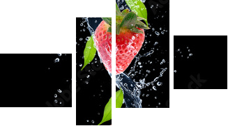 Strawberries in water splash, isolated on black background - Vierteiliges Leinwandbild, Viertychon