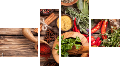 Various spices on wood  - Vierteiliges Leinwandbild, Viertychon