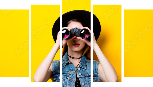 woman in hat with binocular - Fünfteiliges Leinwandbild, Pentaptychon