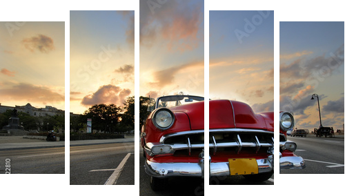 Red car in Havana sunset - Fünfteiliges Leinwandbild, Pentaptychon