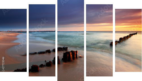 Beautiful sunrise on the beach - Fünfteiliges Leinwandbild, Pentaptychon