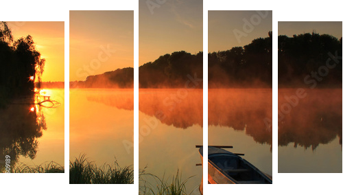 Boat on the shore of a misty lake - Fünfteiliges Leinwandbild, Pentaptychon