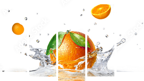 orange splashing into clear water - Fünfteiliges Leinwandbild, Pentaptychon