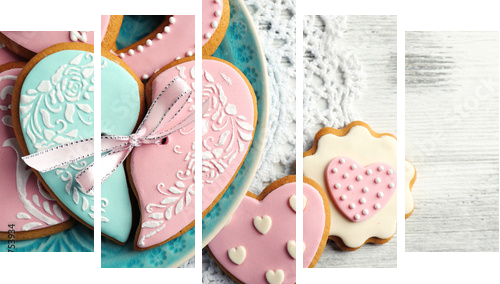 Heart shaped cookies for valentines day  - Fünfteiliges Leinwandbild, Pentaptychon