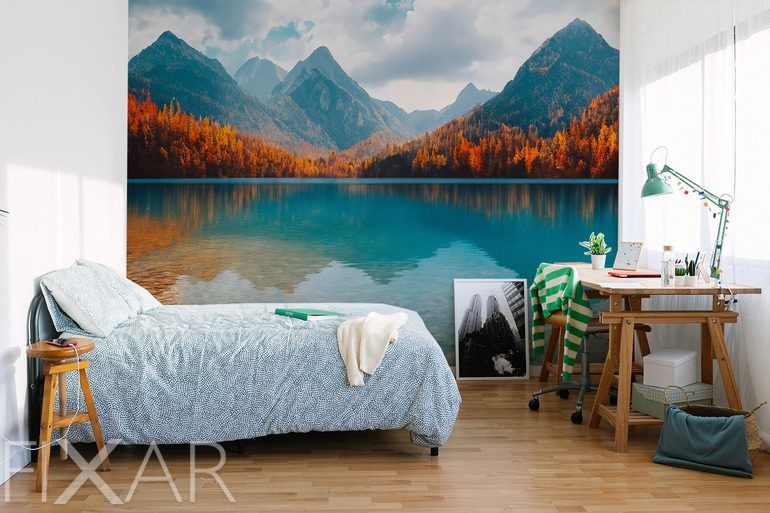 Fototapeten Ein Bergsee in herbstlichen Farben